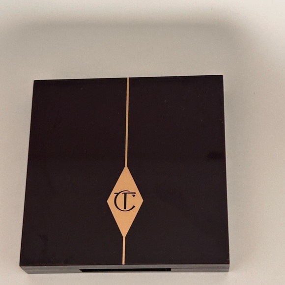Charlotte Tilbury Eyeshadow Palette - Gold and Olive Hues